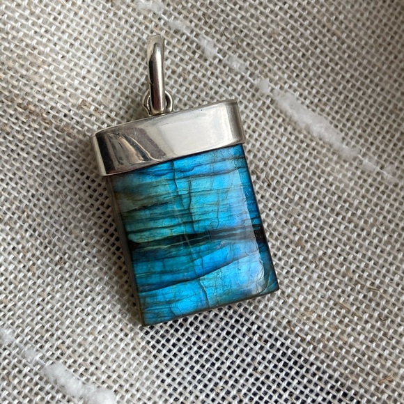 Jewelry - Square labradorite pendant 925 silver